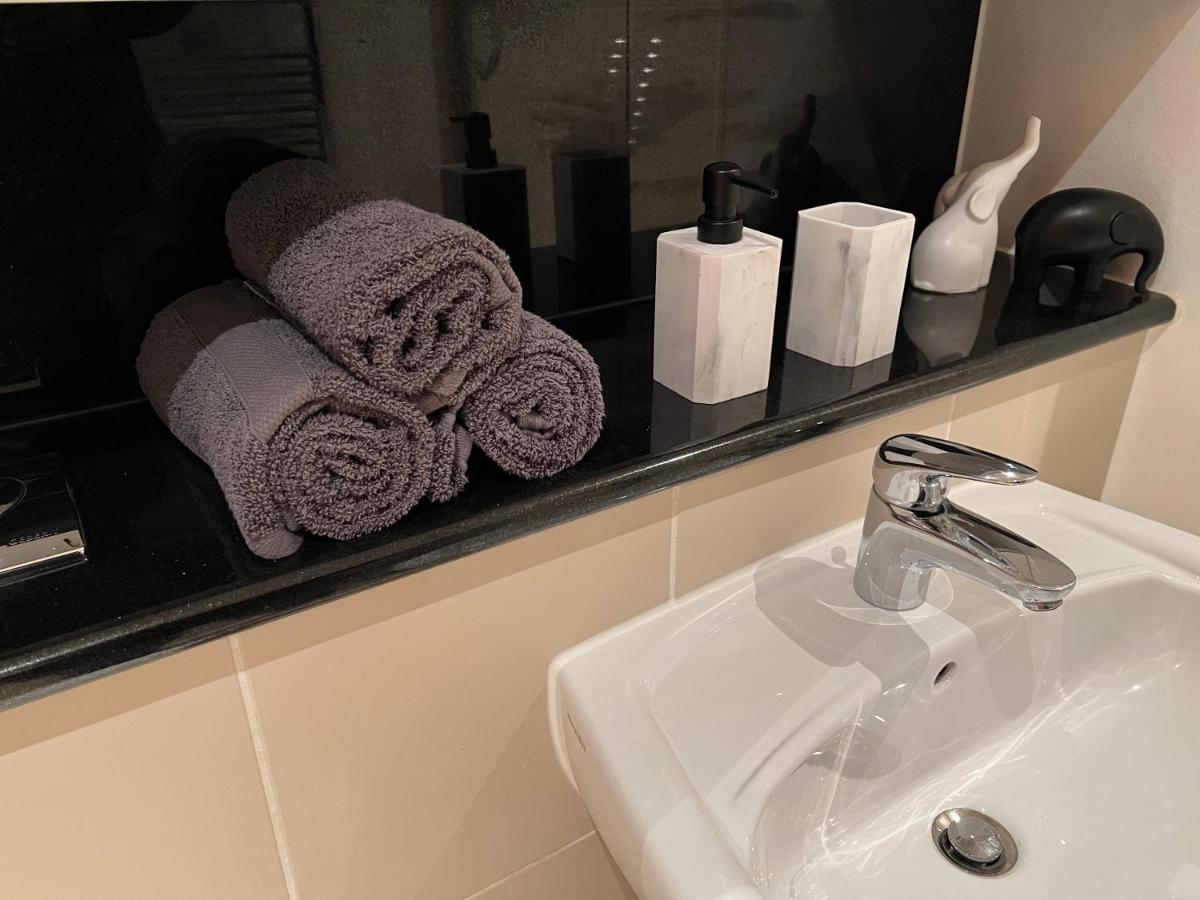 Dublin City Private Room And Private Bathroom Exterior photo